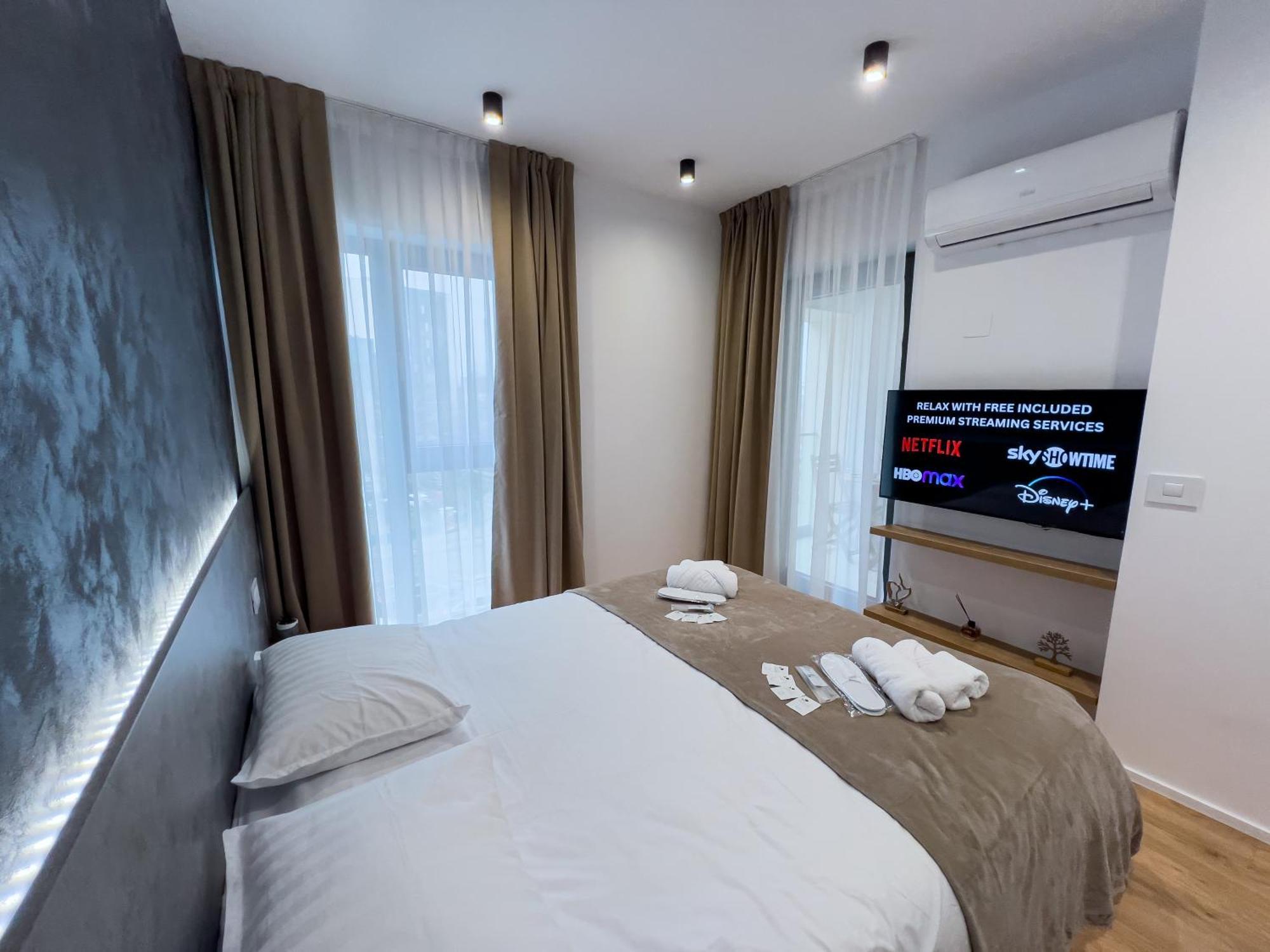 Luminosa - Smart Luxury In Aviatiei - Free Parking - Ev Station Appartement *