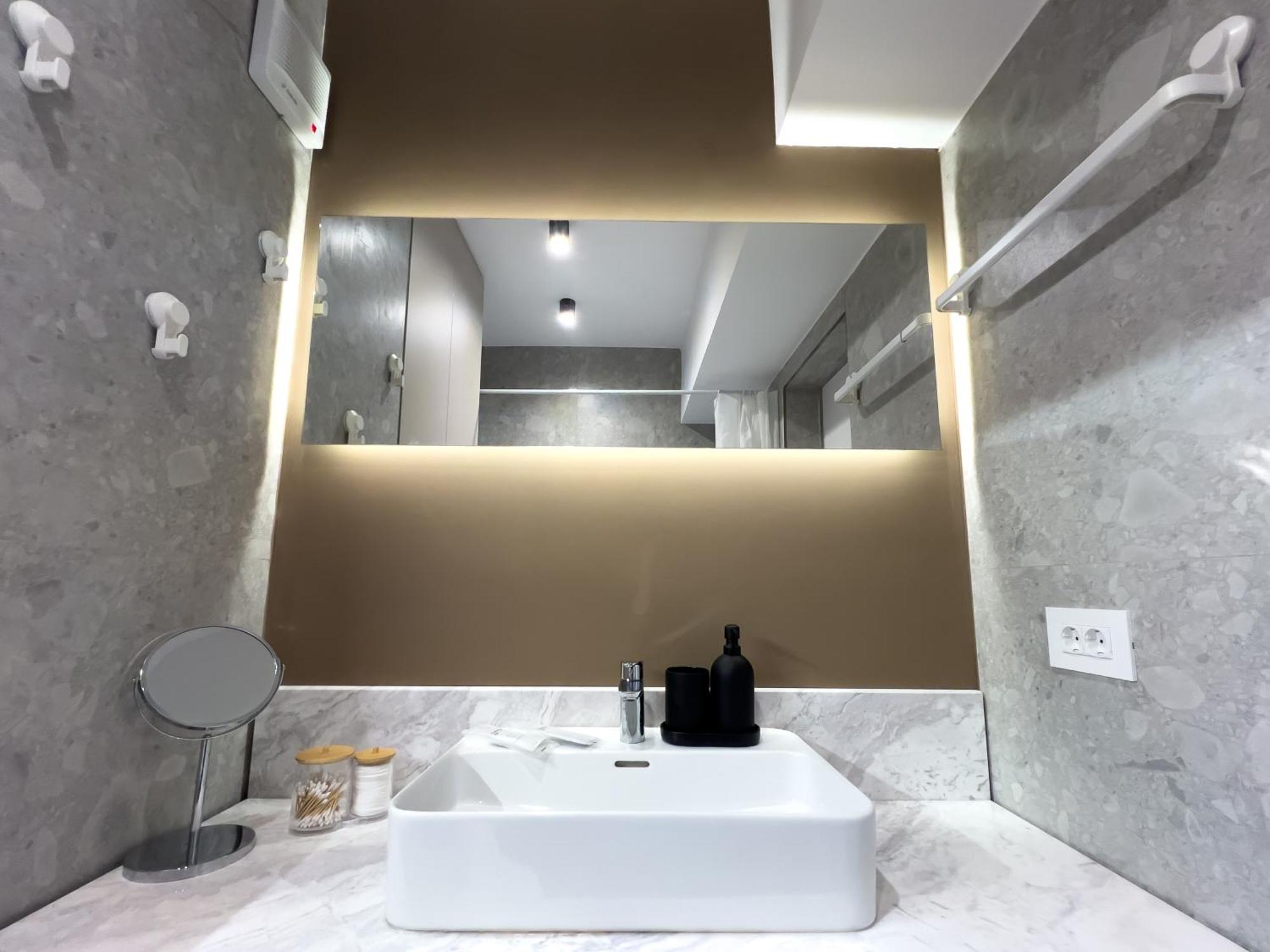Luminosa - Smart Luxury In Aviatiei - Free Parking - Ev Station Appartement